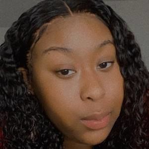 Meet your Posher, Garyaunna